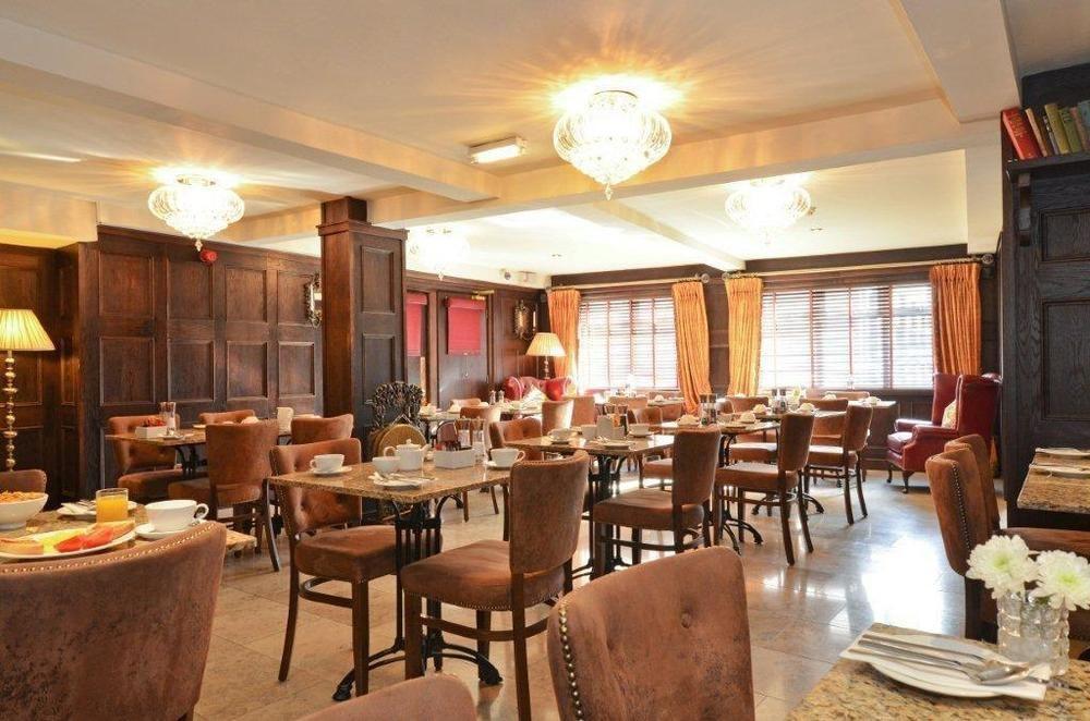 Celtic Lodge Guesthouse - Restaurant & Bar Дъблин Екстериор снимка